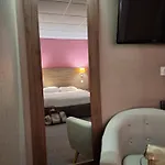 Hotell De La Gare Brest