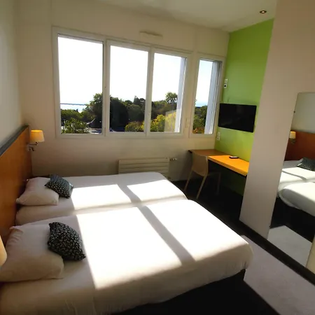 Hotel De La Gare 3*