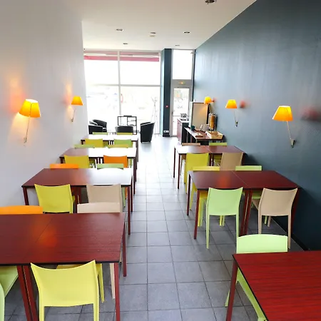 De La Gare 3* بريست
