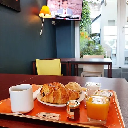 Hotel De La Gare 3*