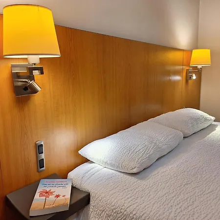 De La Gare Hotel