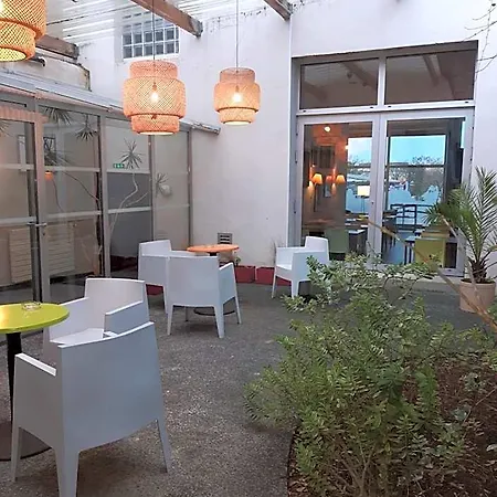 Hotel De La Gare 3*