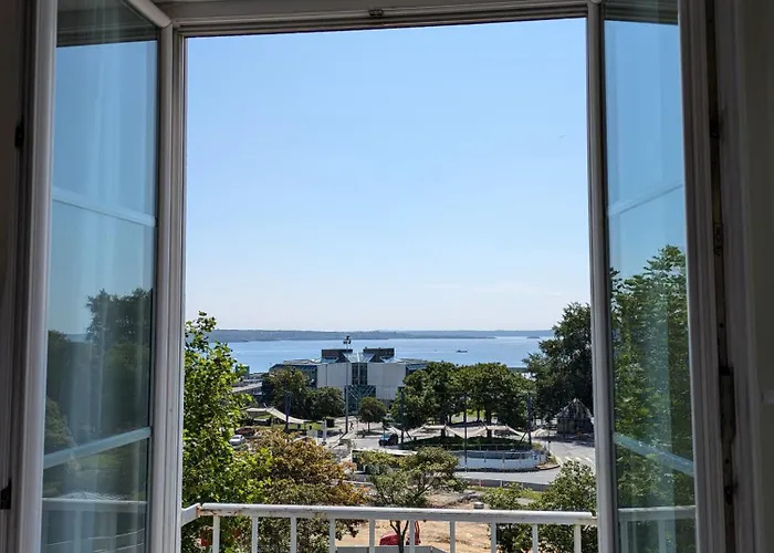 Готель De La Gare Брест