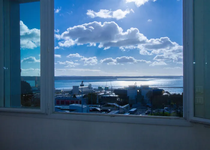 Готель De La Gare