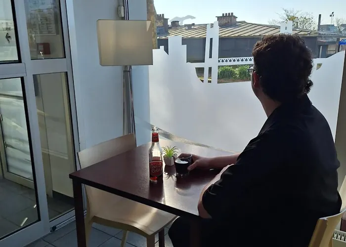 Ξενοδοχείο De La Gare 3*