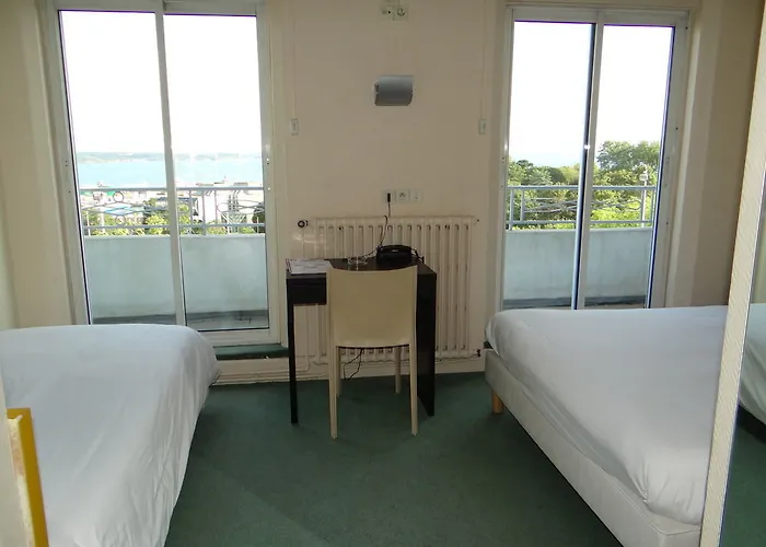 De La Gare Брест